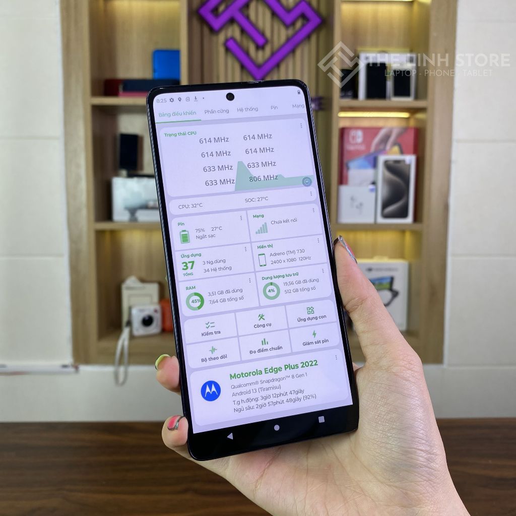 Điện thoại Moto EDGE Plus 5G UW (2022) XT2201 - Snapdragon 8 Gen 1