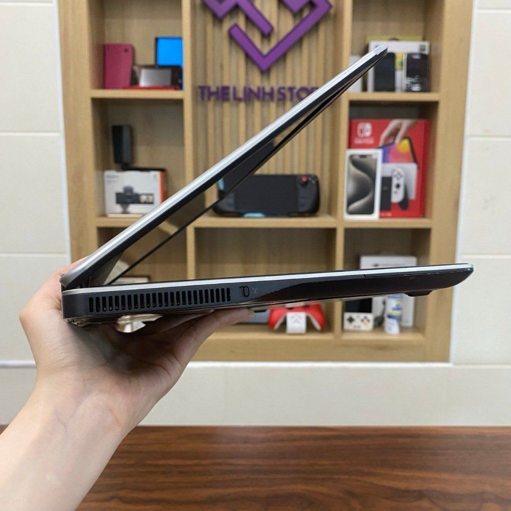 Laptop Dell Latitude E7240 Core i7 4600u dùng văn phòng mỏng nhẹ