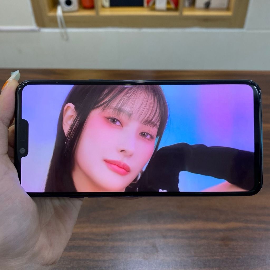 Điện thoại LG G8 ThinQ có bản Hàn - Snapdragon 855 ram 6G 128G