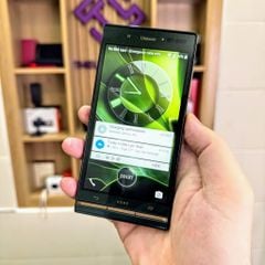 Điện thoại Kyocera Urbano V03 KYV38 màn 5 inch - Snapdragon 430