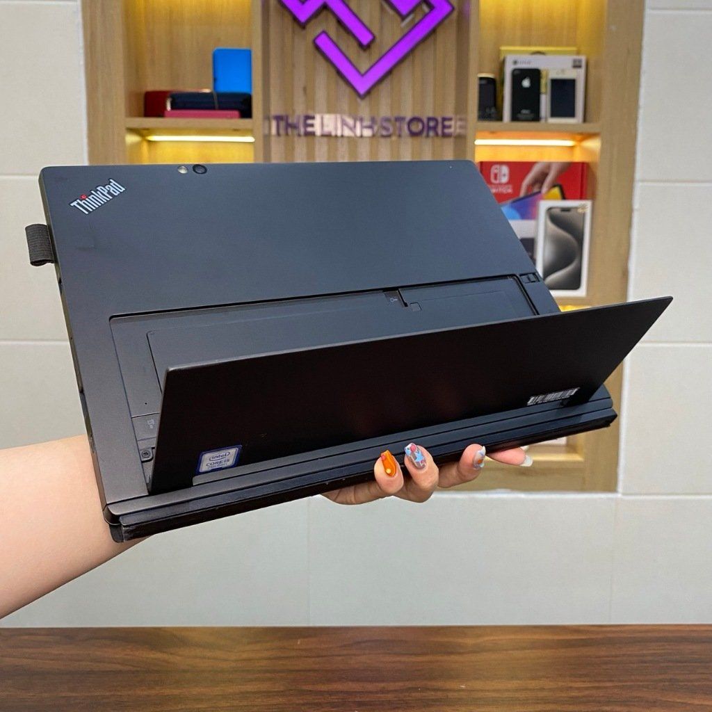 Laptop 2 trong 1 Lenovo ThinkPad X1 Tablet Gen2 - Core i5 7Y54 Kèm bàn phím và bút Lenovo chính hãng