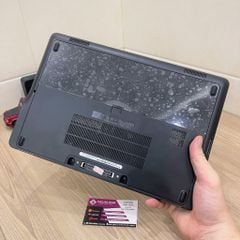 Laptop Dell Latitude E7270 ram 8G SSD 256G - Core i5 6200u Gọn nhẹ thời trang