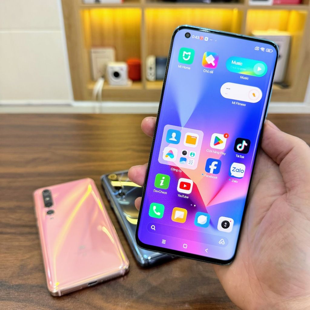 Điện thoại Xiaomi Mi 10 5G màn AMOLED 90Hz - Snap 865 ram 8G 128G