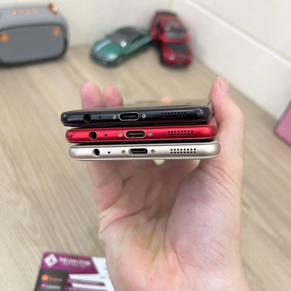Điện thoại Meizu Pro 7 có 2 màn hình Amoled - Helio P25 ram 4G 64G