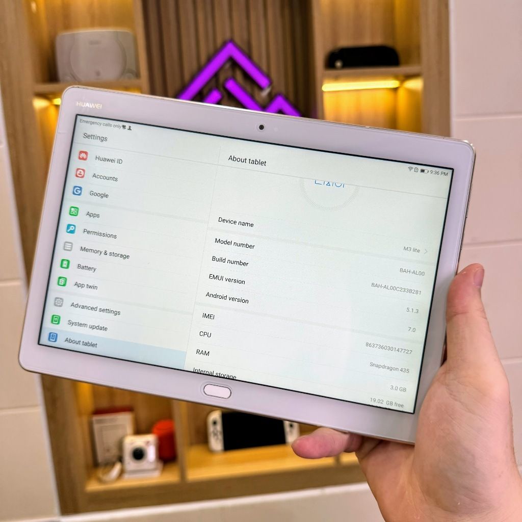 Máy tính bảng Huawei MediaPad M3 Lite màn 10 inch - có 4 loa harman kardon