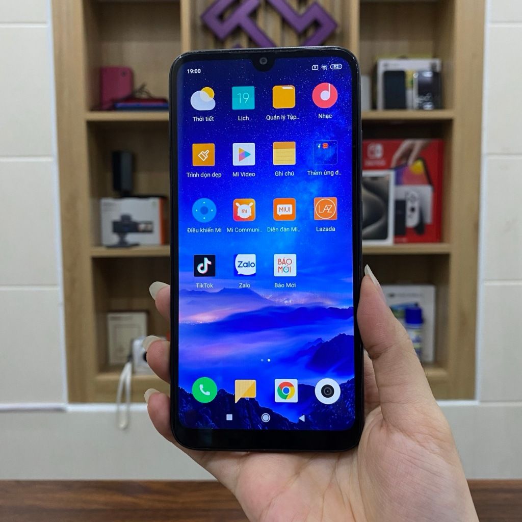 Điện thoại Xiaomi Redmi 7 Rom Quốc tế tiếng Việt - Snapdragon 632 pin 4000mAh