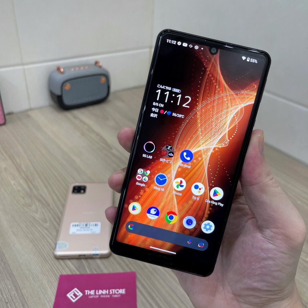 Điện thoại Sharp Aquos Sense 5G màn 5.8 inch HDR10 - Snap 690 5G