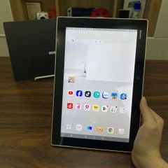 Máy tính bảng Fujitsu Arrows F02K màn 2K 10inch có 4G LTE - Snapdragon 660 ram 4G 32G