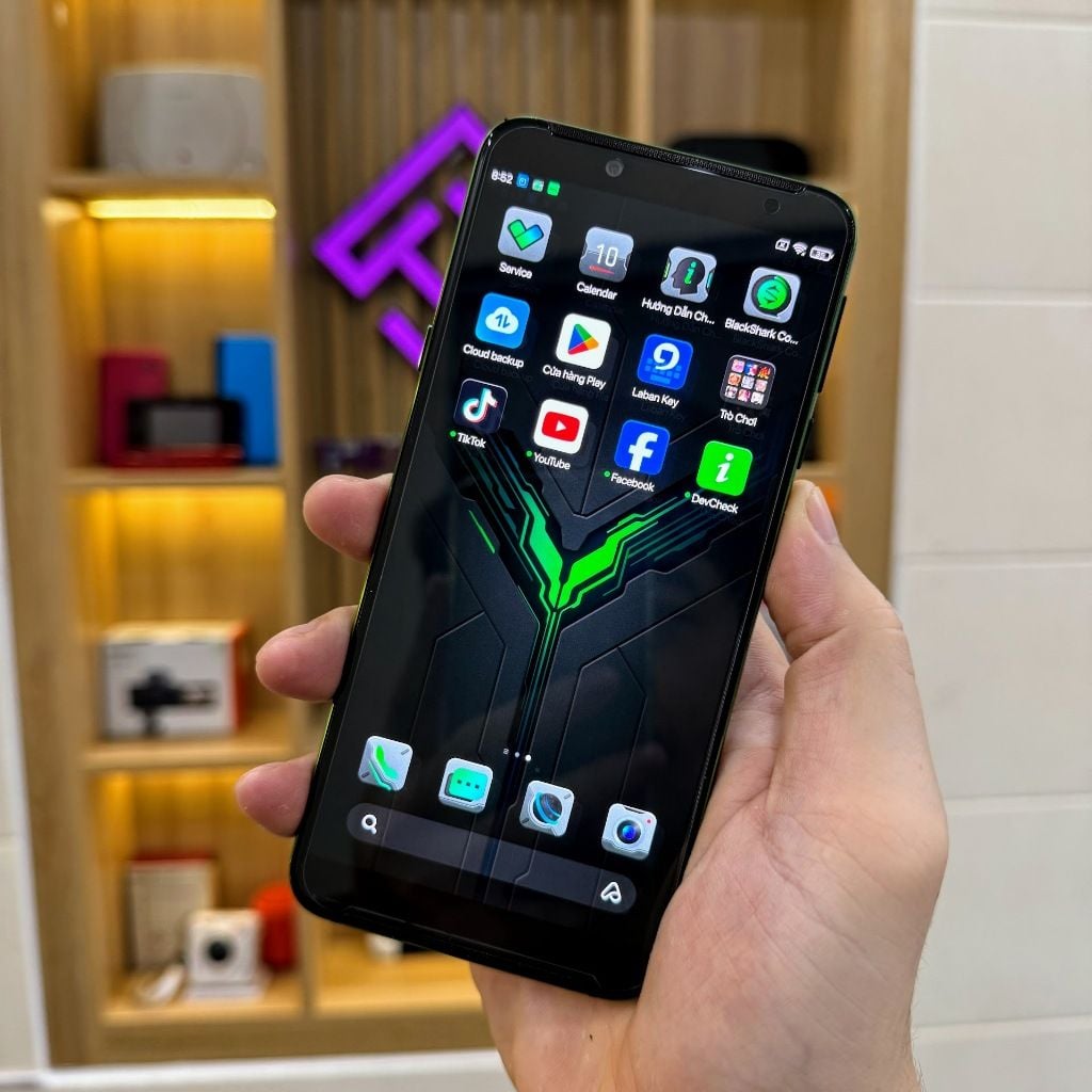 Điện thoại Xiaomi Black Shark Helo màn AMOLED 6 inch - Snapdragon 845 ram 8G 128G