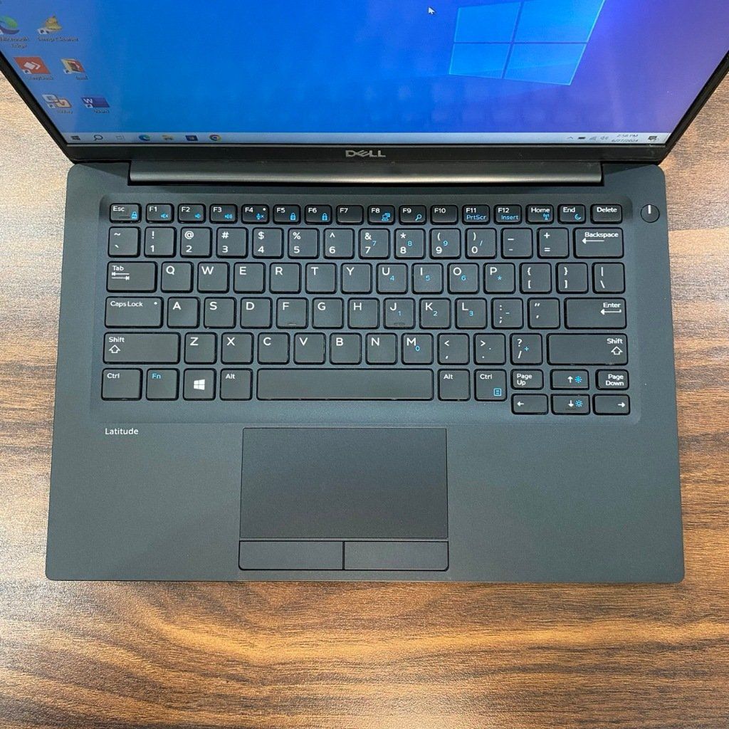 Laptop Dell Latitude E7390 màn 13.3 FullHD - Core i5 8350u 8G SSD 256G