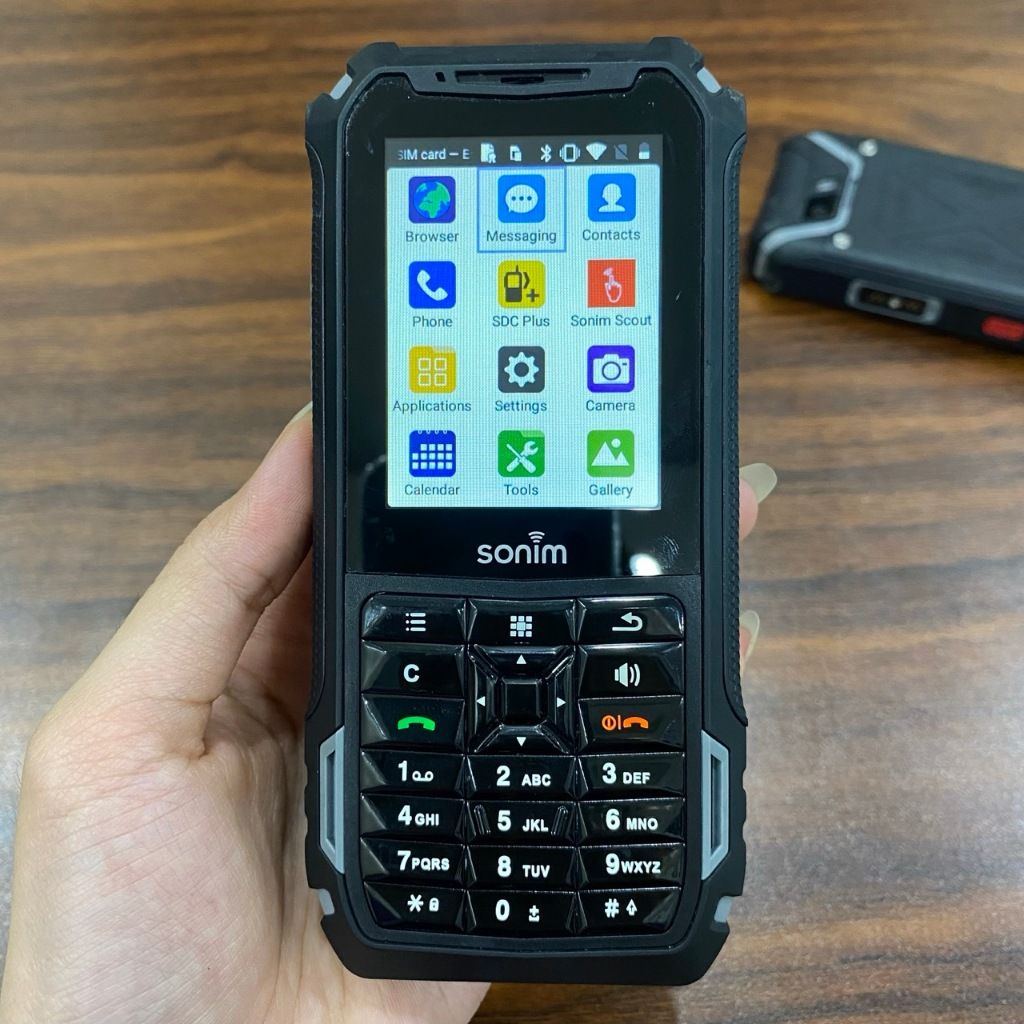 Điện thoại Sonim XP5s XP5800 siêu bền - Snapdragon 427 Android 8.1