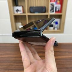 Điện thoại Motorola Razr 2019 XT2000 màn gập P-OLED - Ram 6G 128G dùng eSim