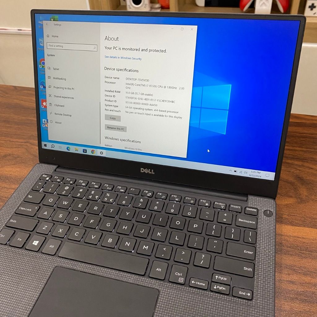 Laptop Dell XPS 9360 Core i7 8550u Ram 16G SSD 512G - Màn 13.3 FullHD IPS