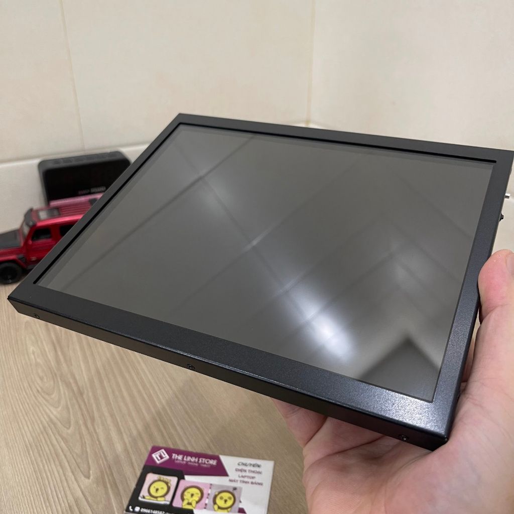 Màn hình di động 9.7 inch 2K 100%sRGB có cảm ứng - Đủ cổng nhận hình