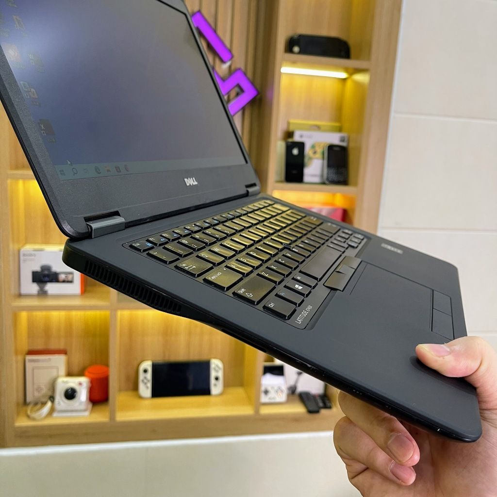 Laptop Dell Latitude E7450 màn 14 inch - Core i7 5600U 8G 256G SSD
