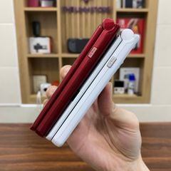 Điện thoại nắp gập Fujitsu Arrow F05G hỗ trợ 3G - Có màn phụ Thiết kế đẹp