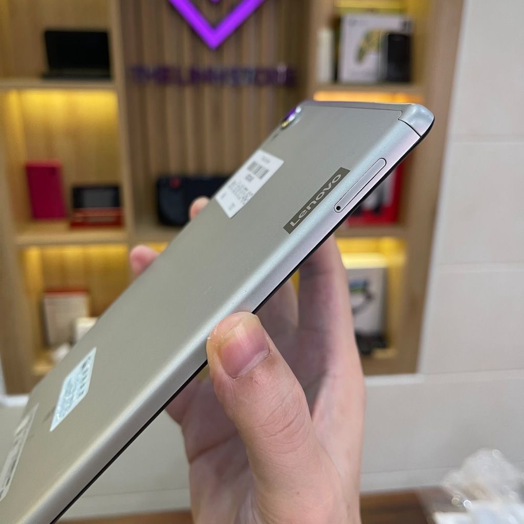 Máy tính bảng Lenovo Tab M8 màn 8.0 FHD - Ram 4G 64G có hỗ trợ 4G WIFI