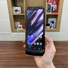 Điện thoại Motorola Razr 2019 XT2000 màn gập P-OLED - Ram 6G 128G dùng eSim