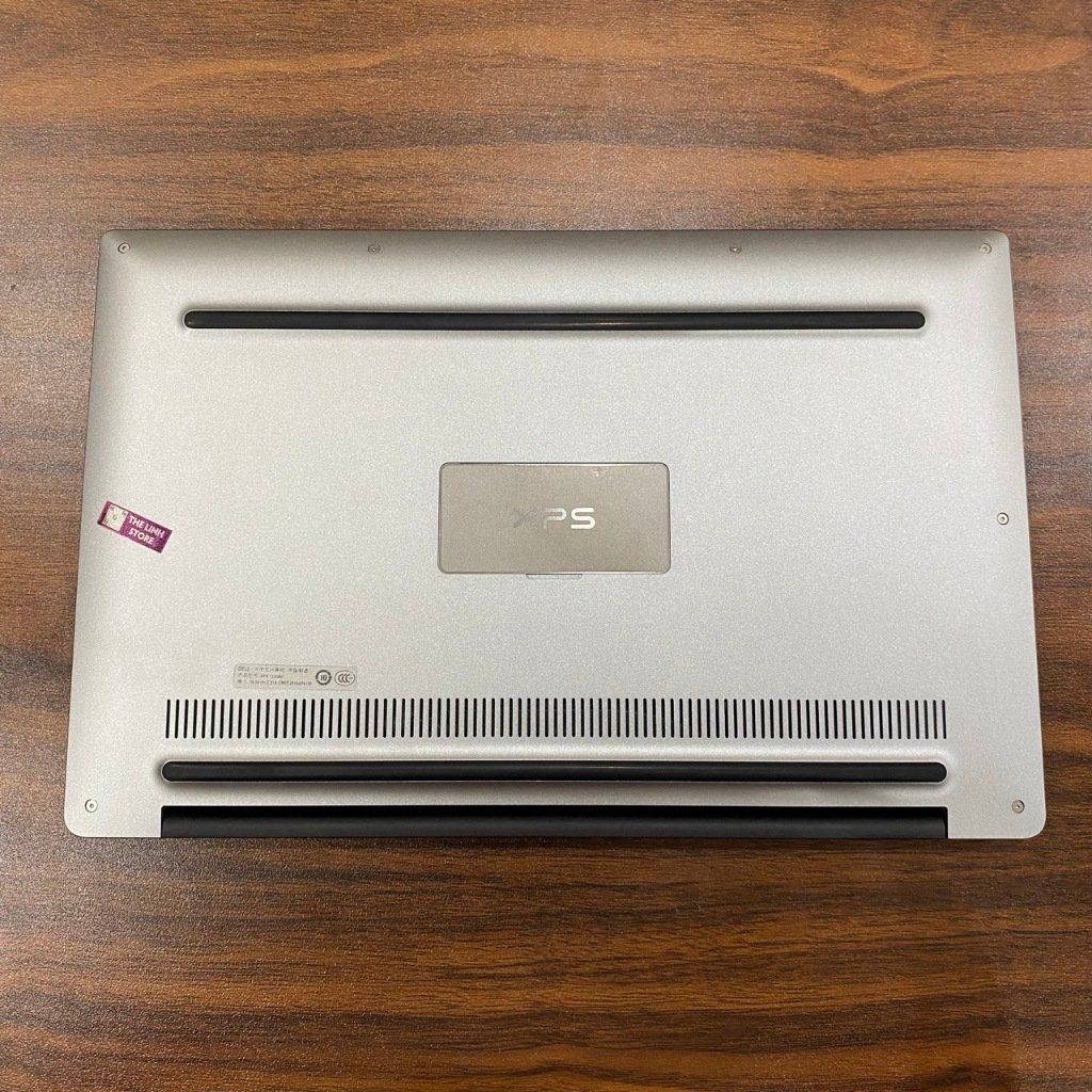 Laptop Dell XPS 9360 Core i7 8550u Ram 16G SSD 512G - Màn 13.3 FullHD IPS