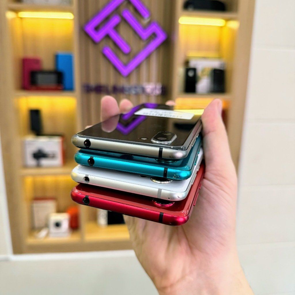 Điện thoại Sharp Aquos R3 màn 2K 120Hz - Snap 855 ram 6G 128G
