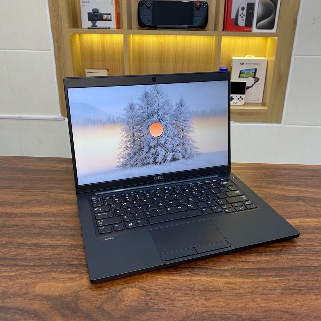 Laptop Dell Latitude E7390 màn 13.3 FullHD - Core i5 8350u 8G SSD 256G