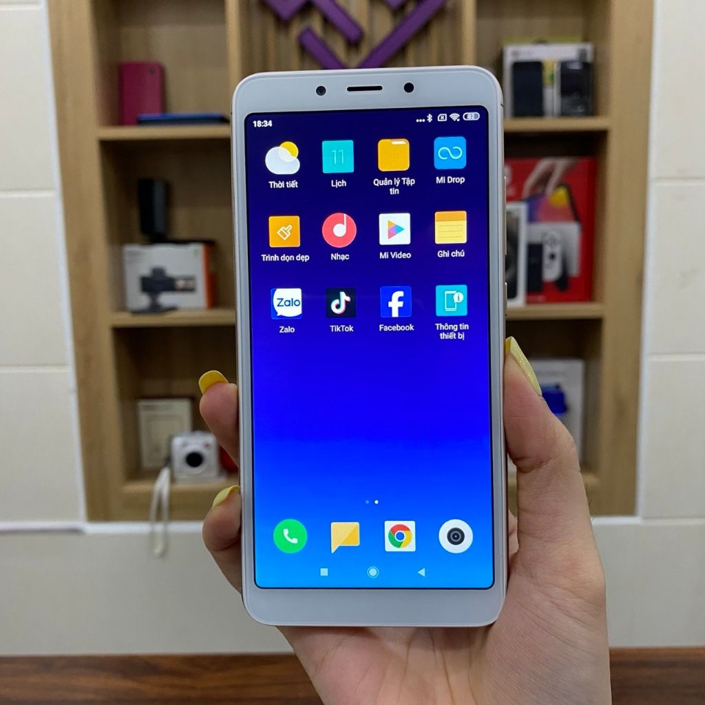 Điện thoại Xiaomi Redmi 6A Rom Quốc tế - Helio A22 ram 3G 32G