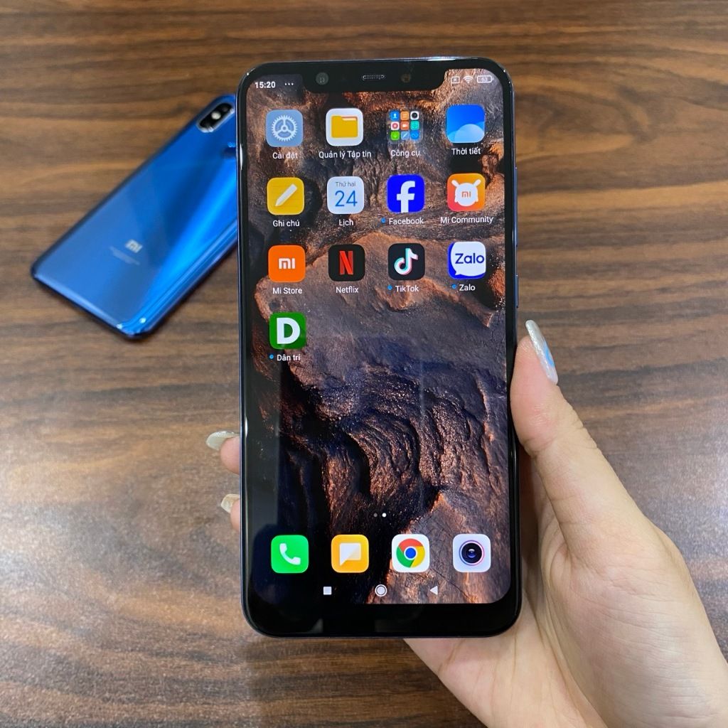 Điện thoại Xiaomi Mi 8 Rom quốc tế tiếng Việt - Snapdragon 845 Ram 6G 128G