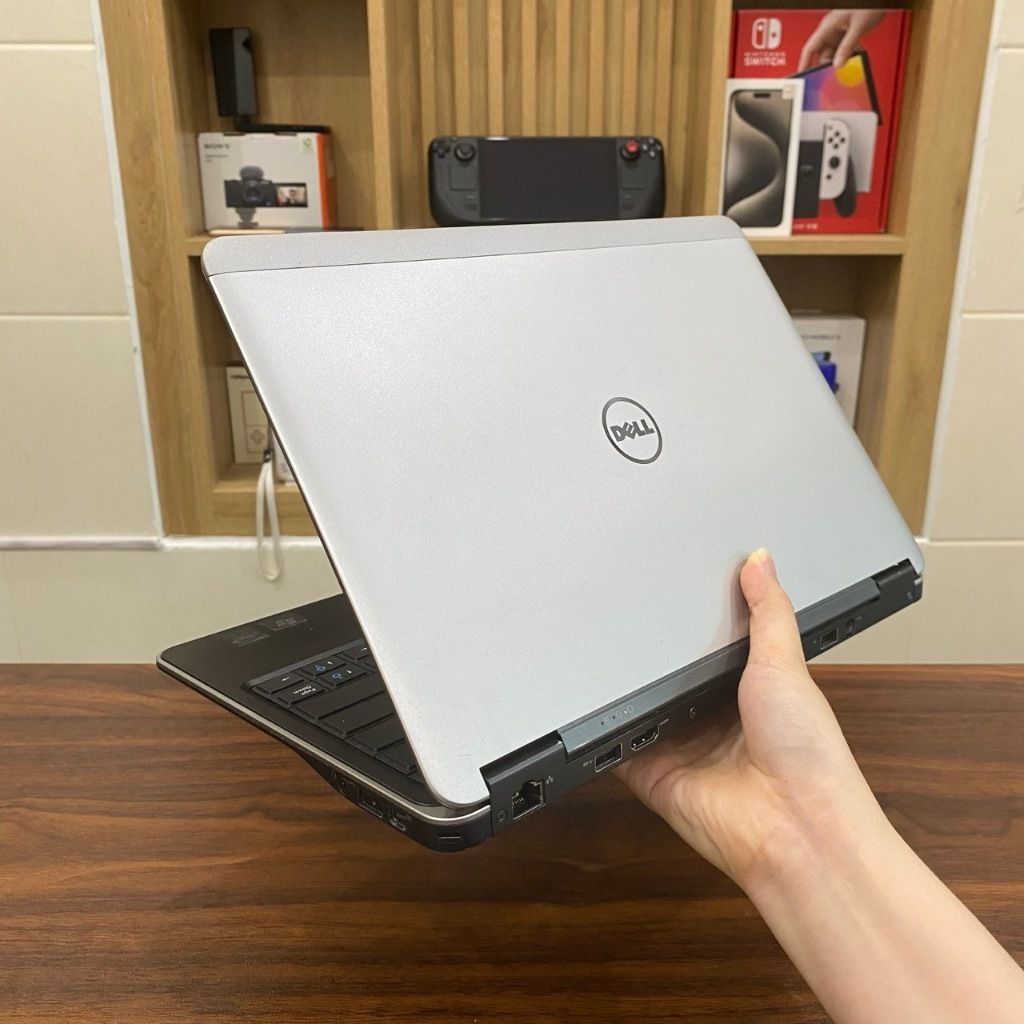 Laptop Dell Latitude E7240 Core i7 4600u dùng văn phòng mỏng nhẹ