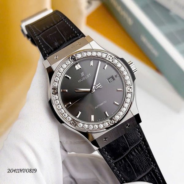HV0819 Đồng hồ HUBLOT CLASSIC FUSION 42 MM