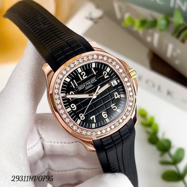 Hv0795  Đồng Hồ Nam Patek Aquanaut 5167A