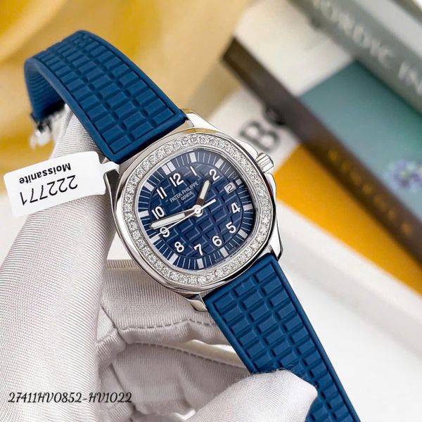 HV1022 Đồng Hồ PATEK PHILIPPE AQUANAUT 35 MM