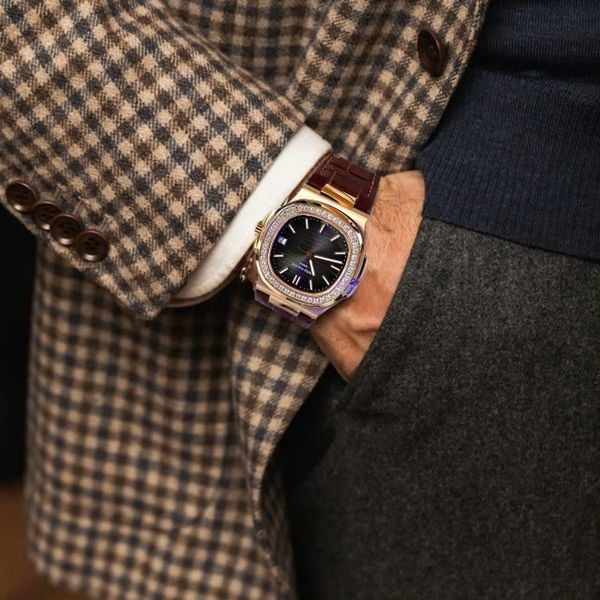 Hv1153 Đồng Hồ Patek Philippe Nautilus 5711 Dây Da