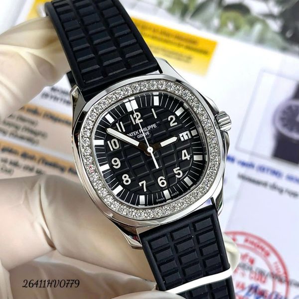 HV0779 Đồng Hồ PATEK PHILIPPE AQUANAUT 35 MM