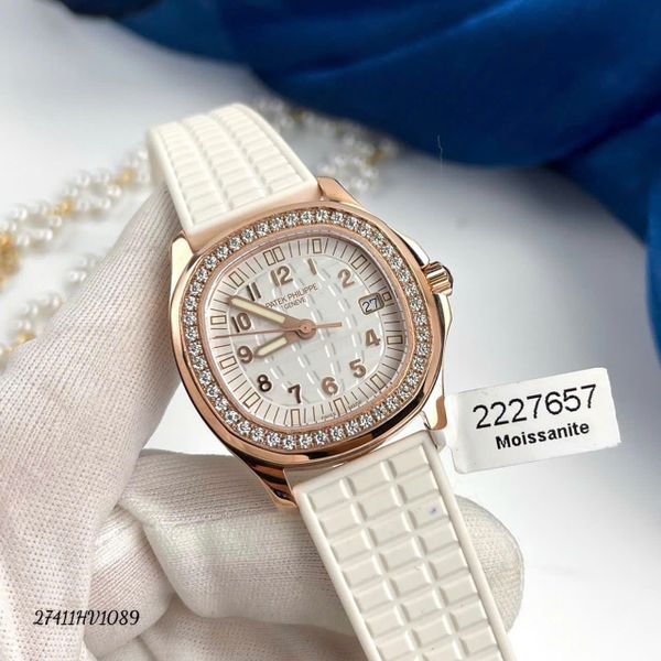 HV1089 Đồng Hồ PATEK PHILIPPE AQUANAUT 35 MM