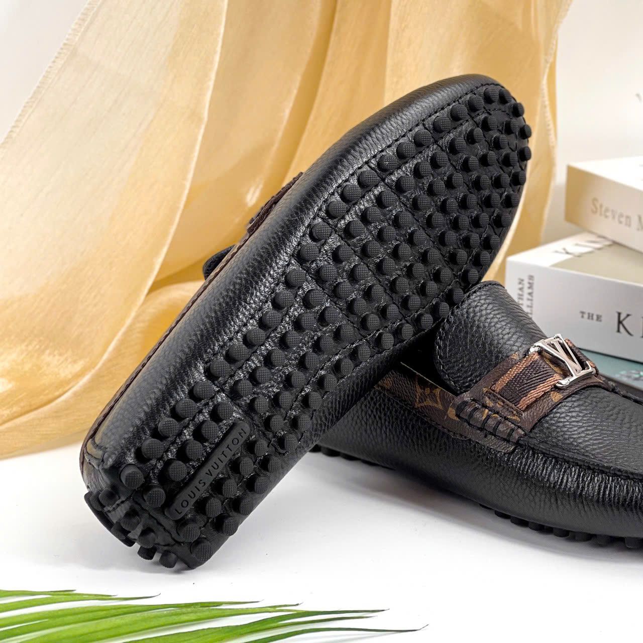 MC07 Giày Lười, Giày Moccasin Da Bò Cao Cấp Louis Vuitton