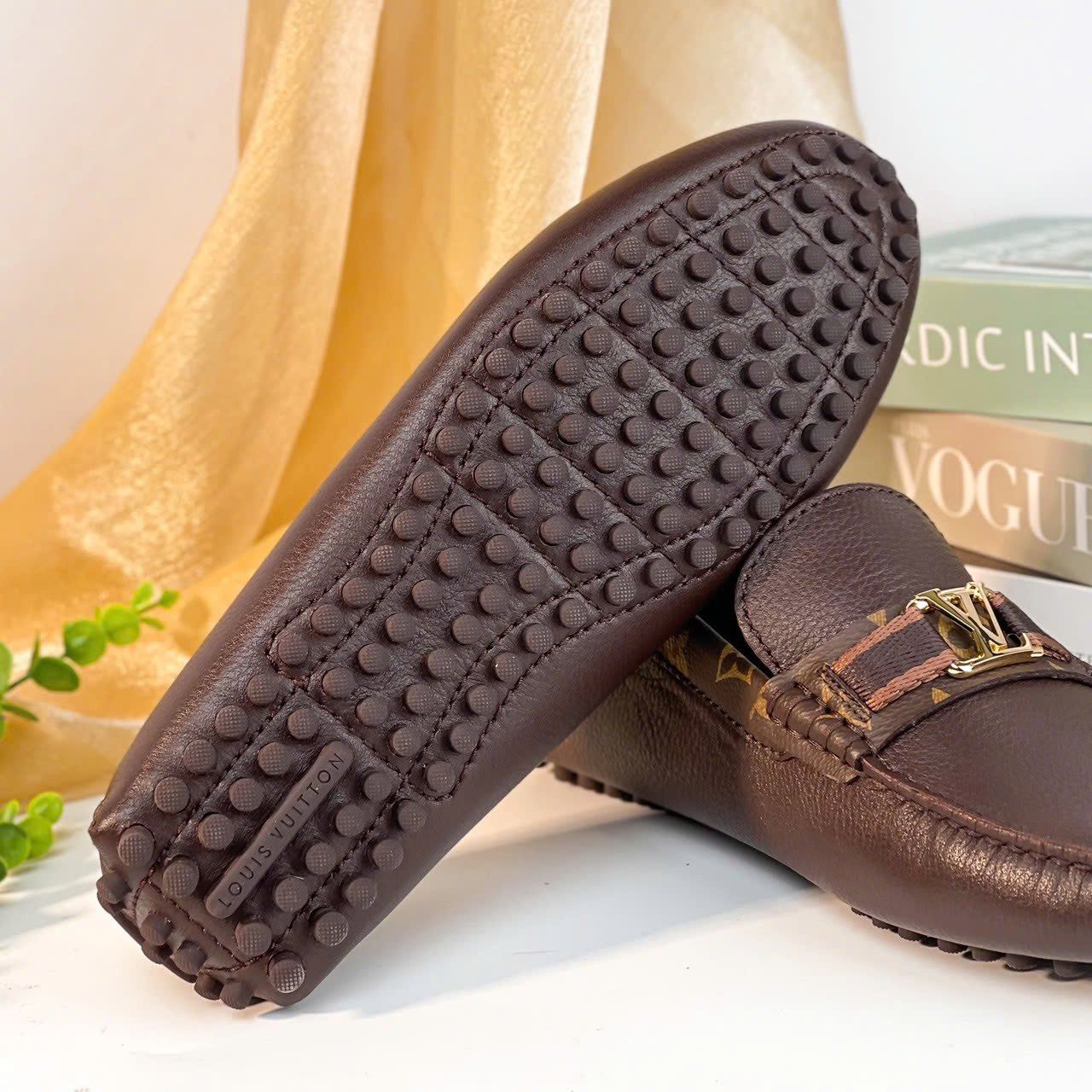 MC32 Giày Lười, Giày Moccasin Da Bò Cao Cấp Louis Vuitton