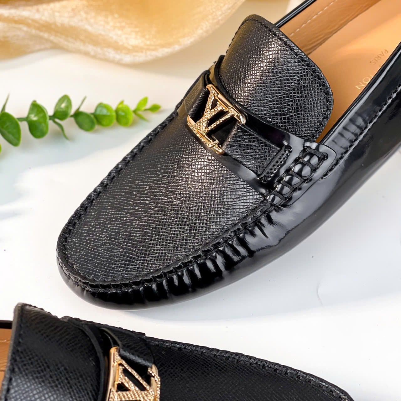 MC33 Giày Lười, Giày Moccasin Da Bò Cao Cấp Louis Vuitton