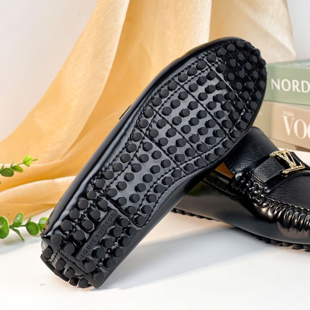 MC33 Giày Lười, Giày Moccasin Da Bò Cao Cấp Louis Vuitton