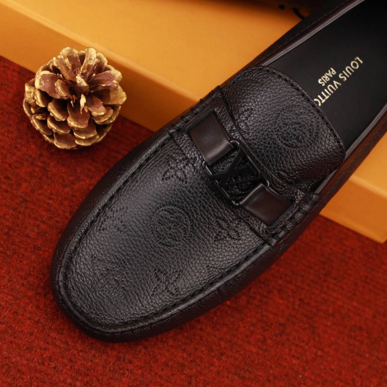 MC28 Giày Lười, Giày Moccasin Da Bò Cao Cấp Louis Vuitton