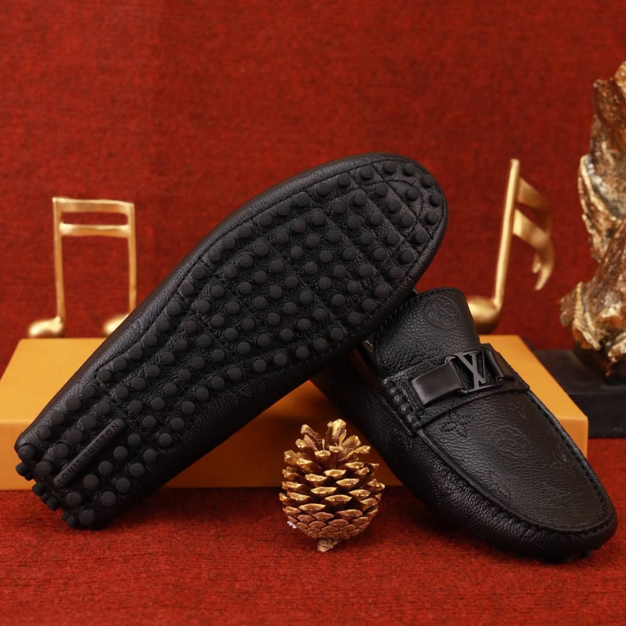 MC28 Giày Lười, Giày Moccasin Da Bò Cao Cấp Louis Vuitton