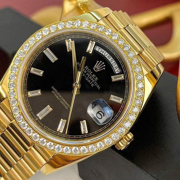 HV0823 Đồng Hồ ROLEX Daydate