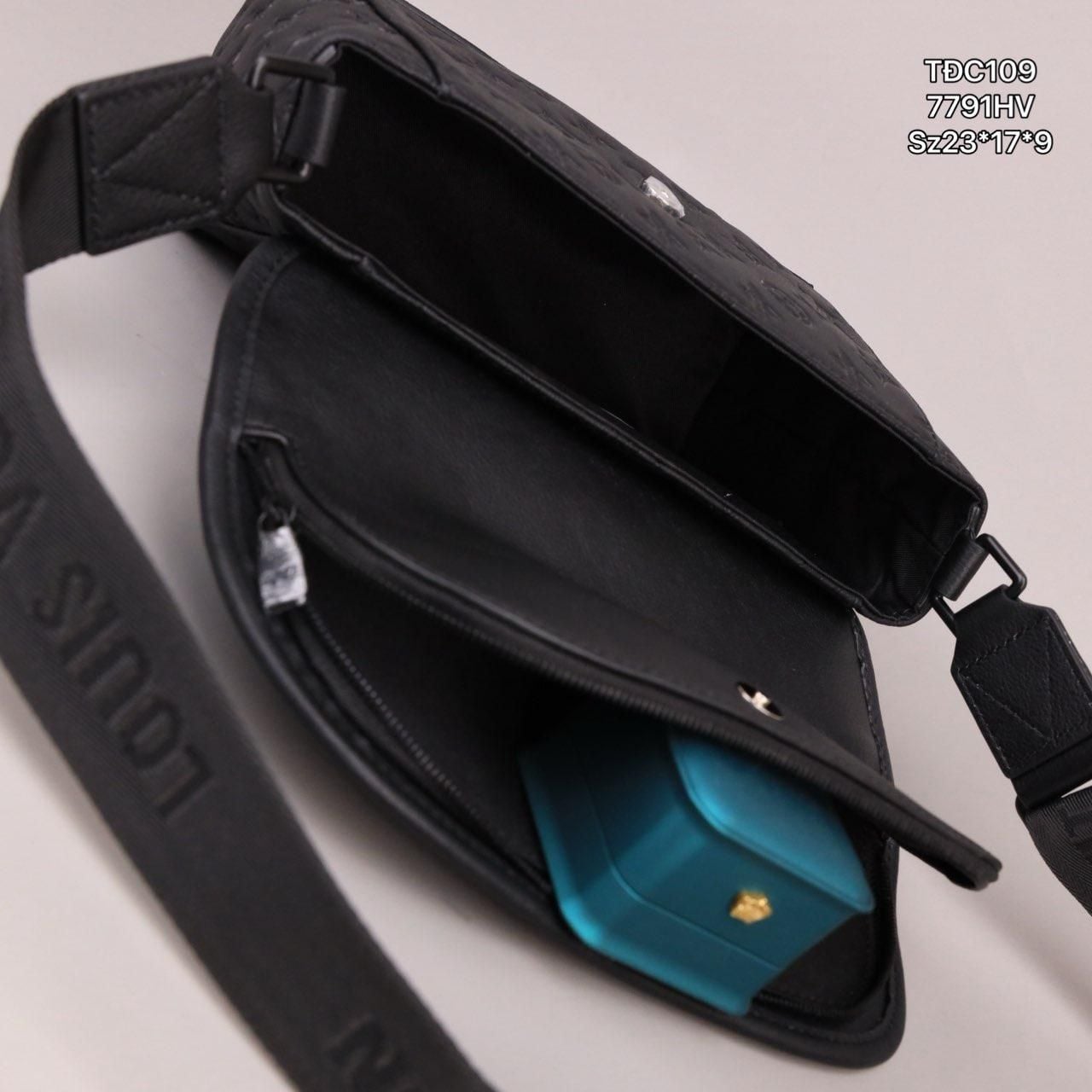 TĐC109 Túi Đeo Chéo Nam Louis Vuitton