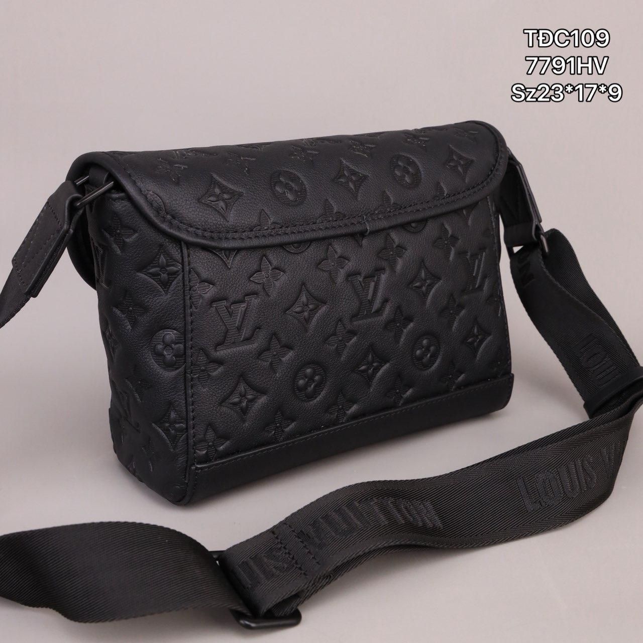 TĐC109 Túi Đeo Chéo Nam Louis Vuitton