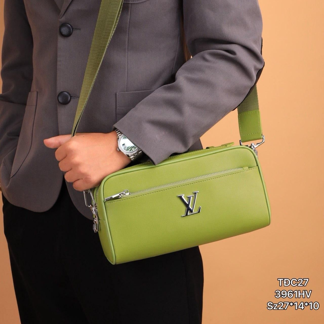 Ví Nam Cầm tay, Clutch Cầm Tay Nam Da Bò Louis Vuitton VCT27