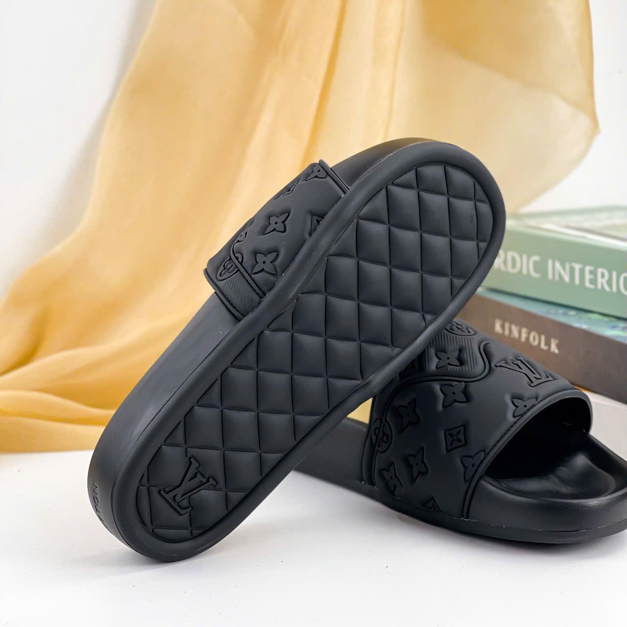 D26 Dép Nam Louis Vuitton