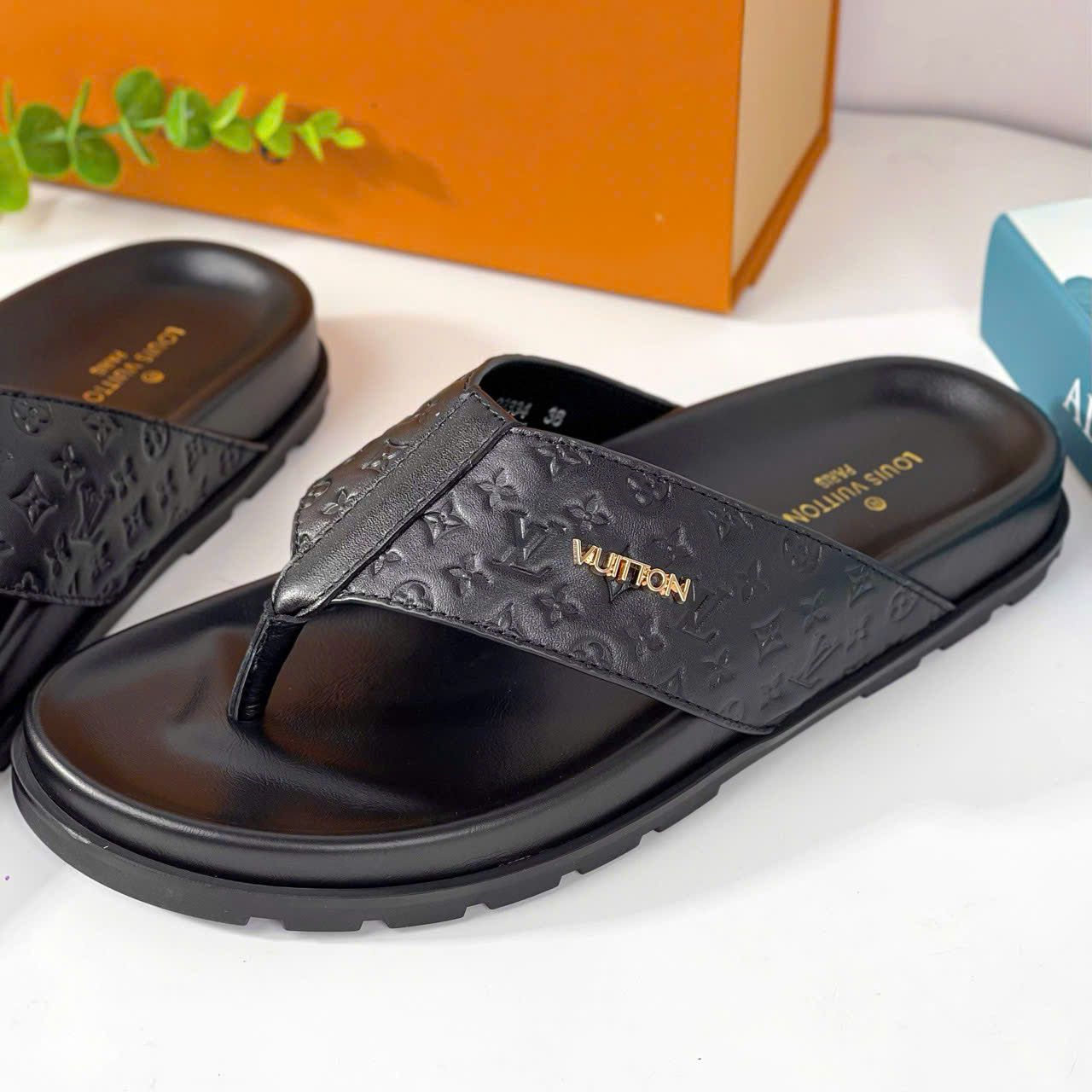 D46 Dép Nam Louis Vuitton