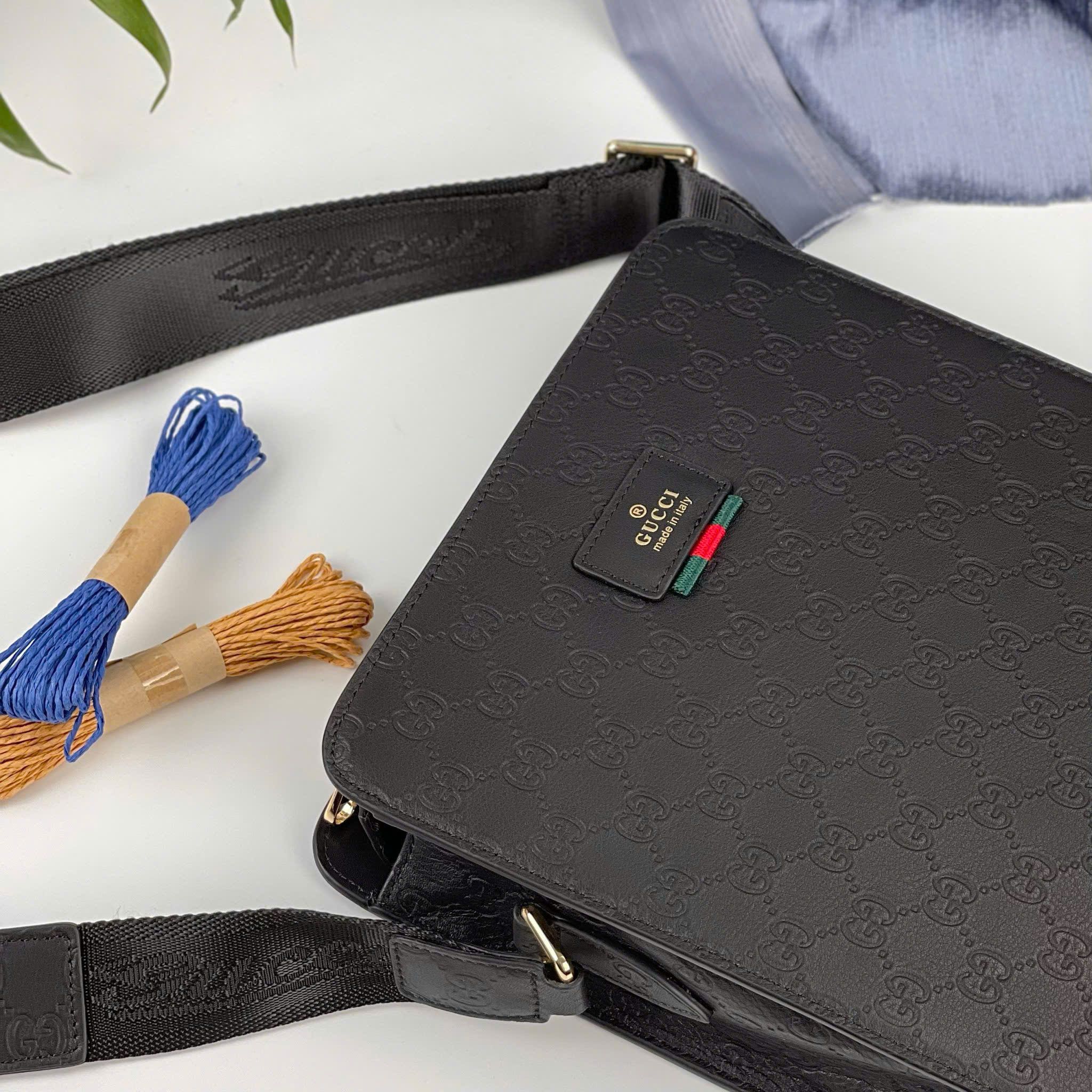 TĐC17 Túi Đeo Chéo Nam Gucci