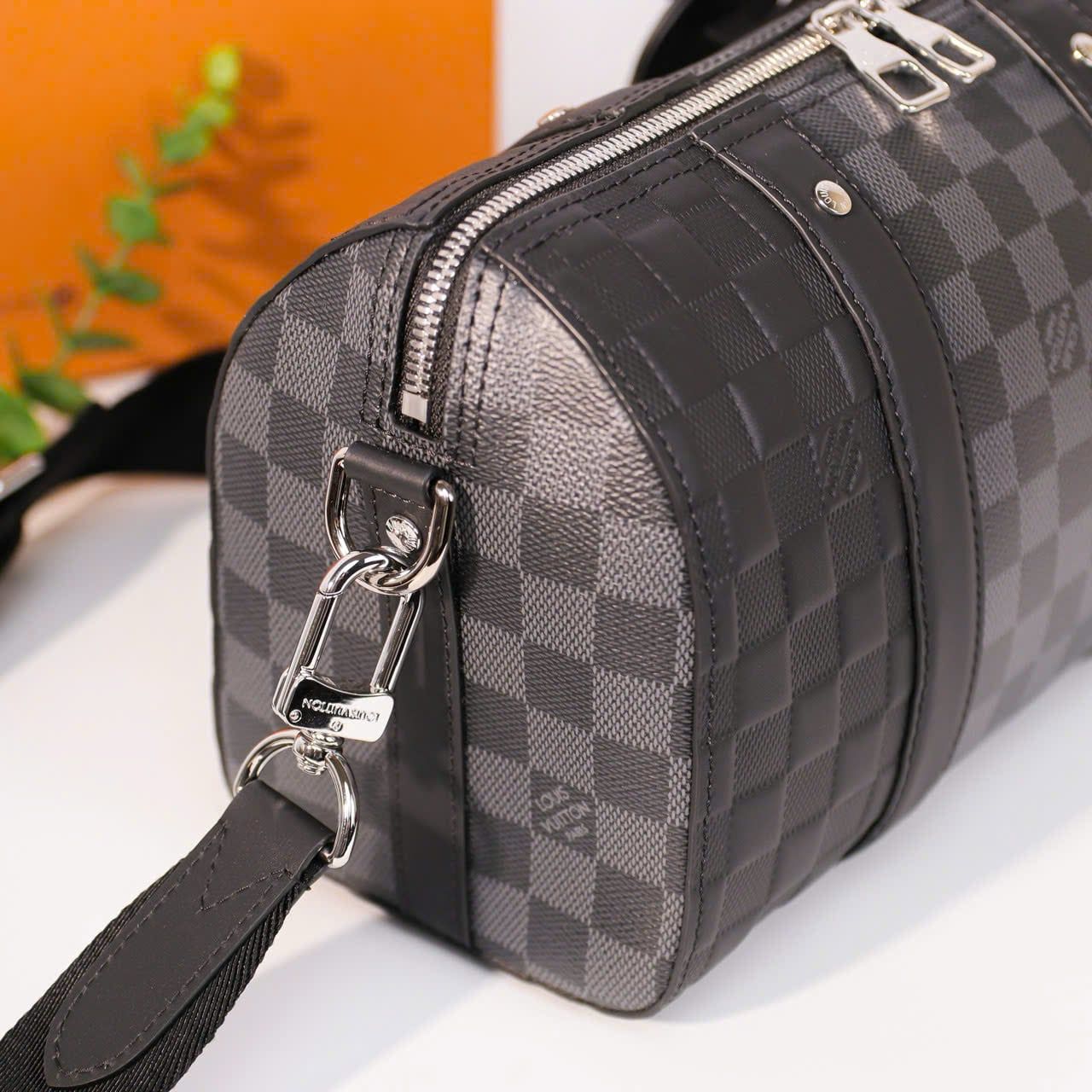 TĐC27 Túi Đeo Chéo Nam Louis Vuitton