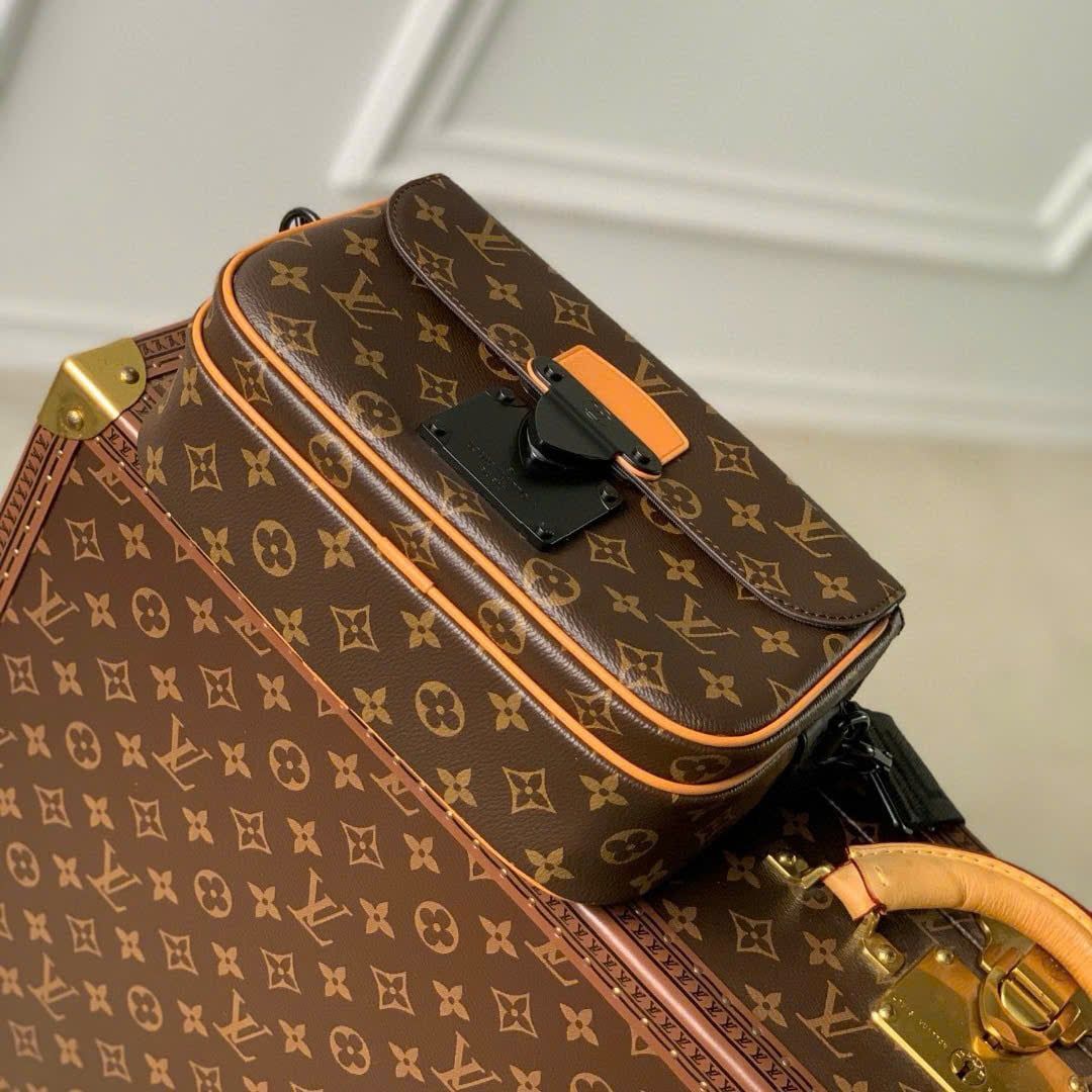 TĐC39 Túi Đeo Chéo Nam Louis Vuitton