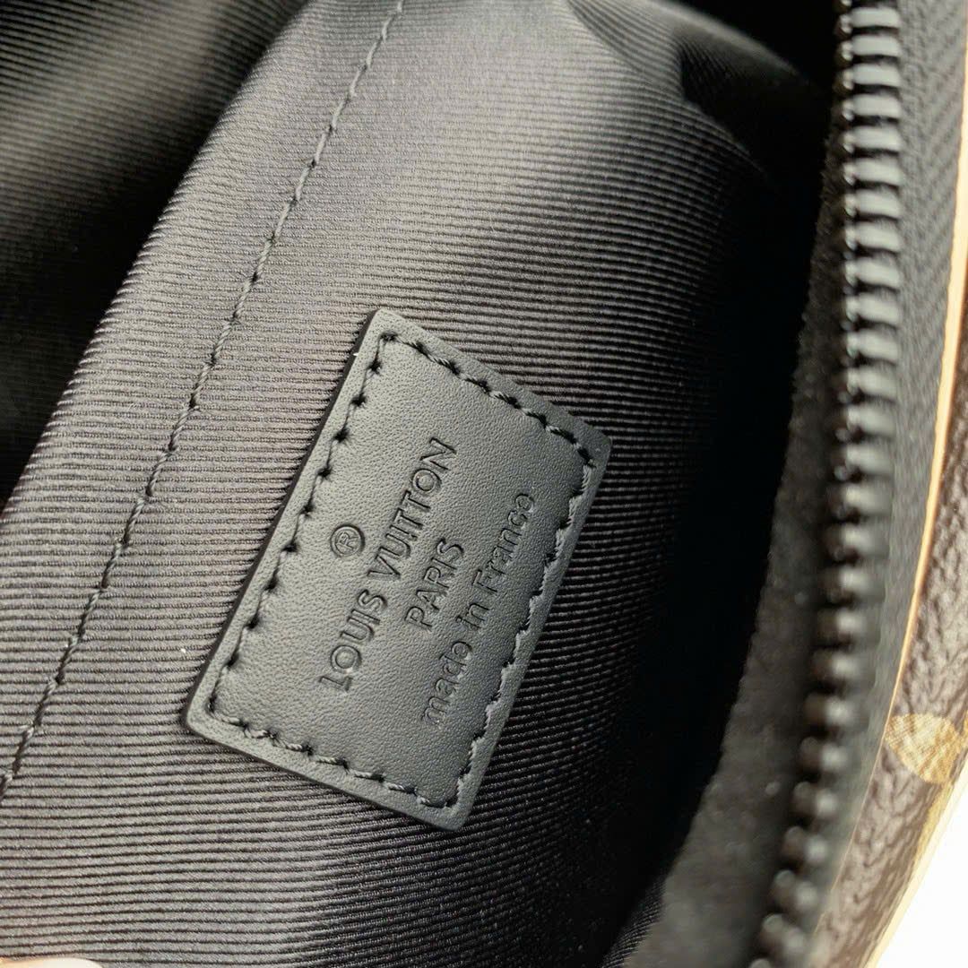 TĐC39 Túi Đeo Chéo Nam Louis Vuitton